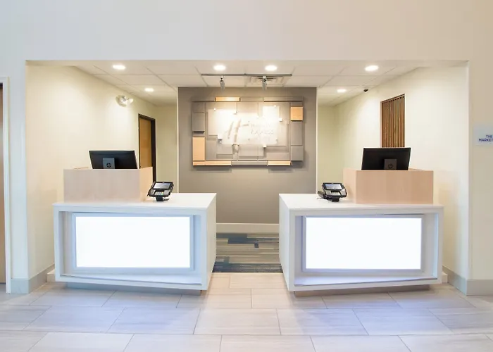 Holiday Inn Express & Suites - Worthington By Ihg